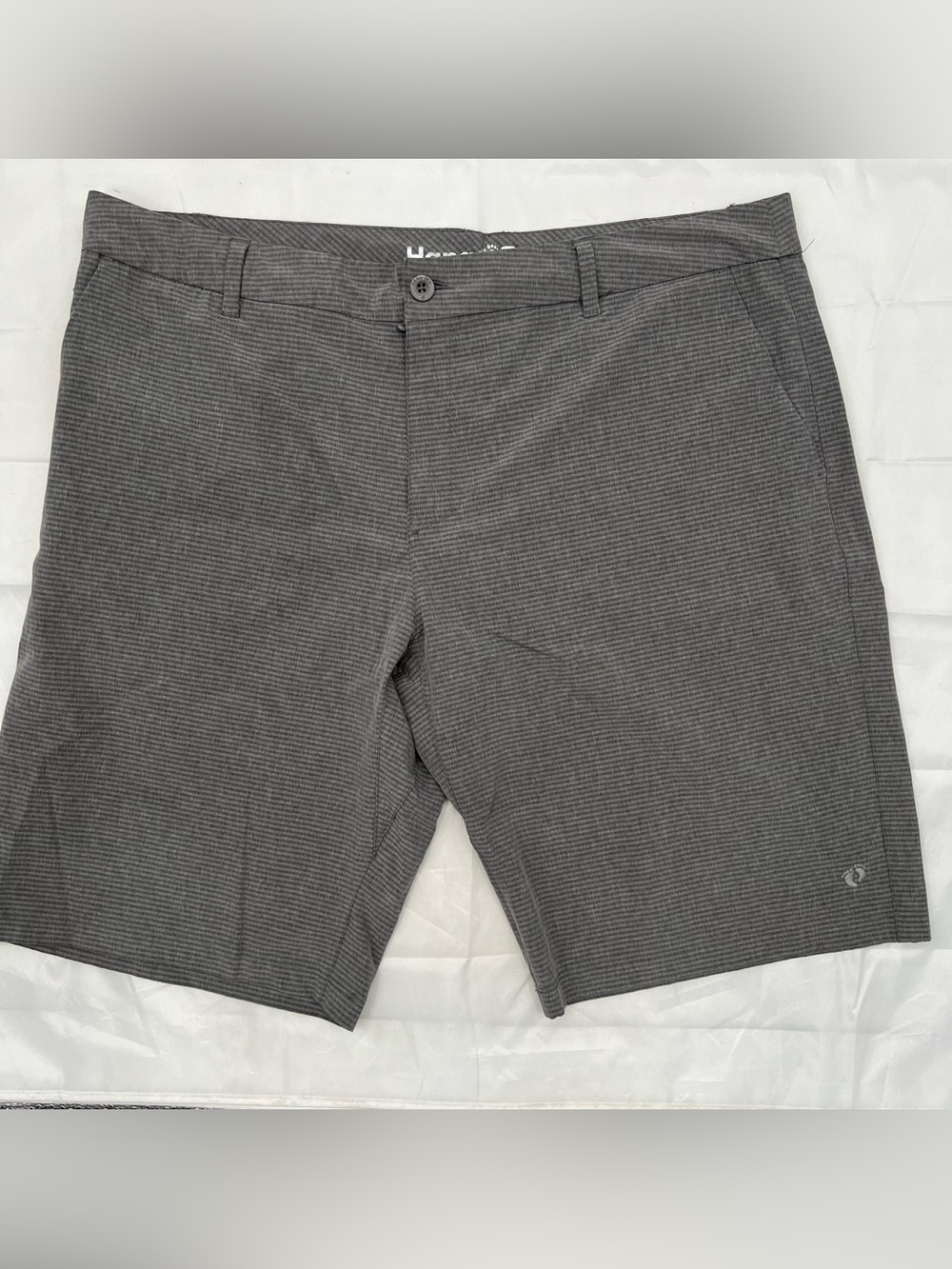J053 Hang10 Men's Gray Performance Shorts size 40